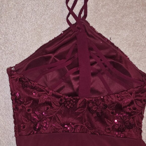 Event dress - Picture 3 of 4